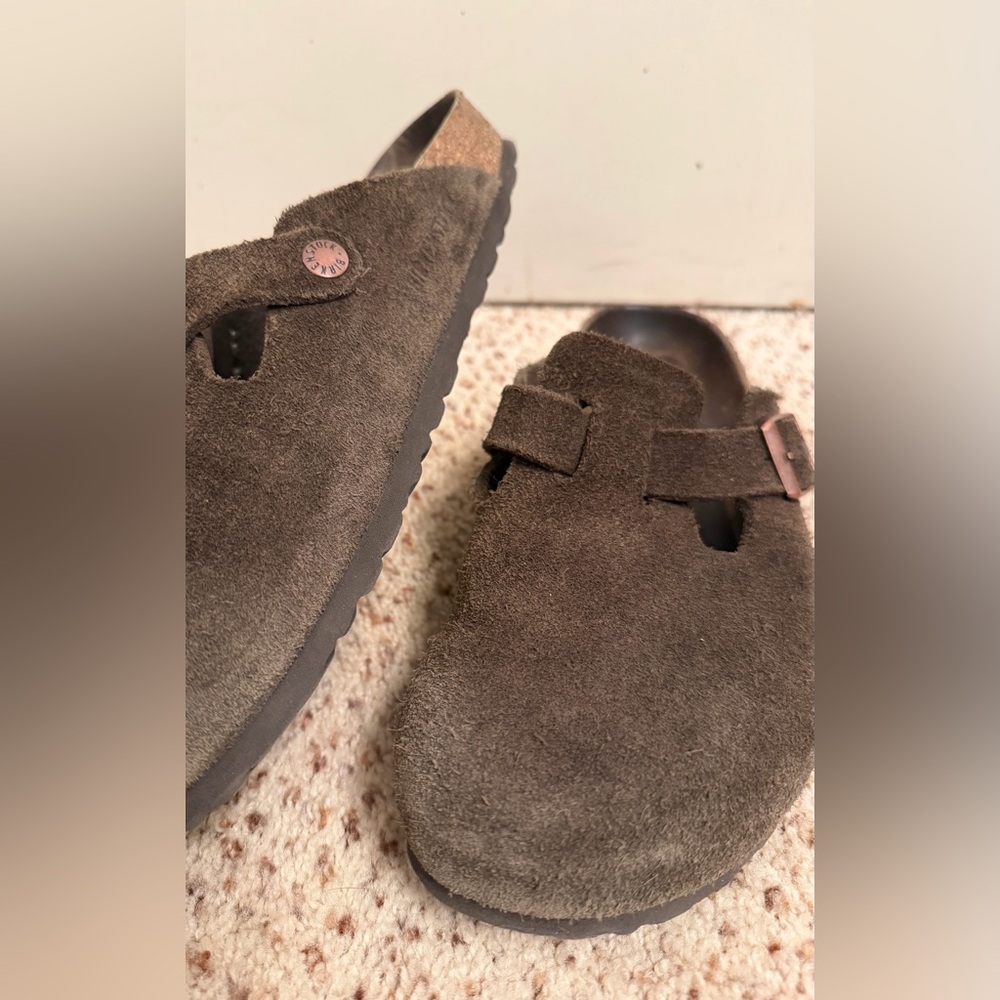 Birkenstock Boston Suede Clogs in Mocha/Brown, Size 40 (9.5-10) - Picture 4 of 11